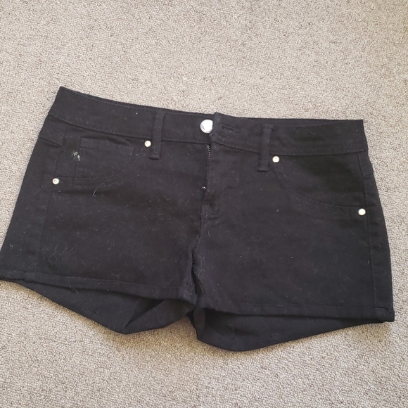 No Boundaries Pants - No Boundaries shorts